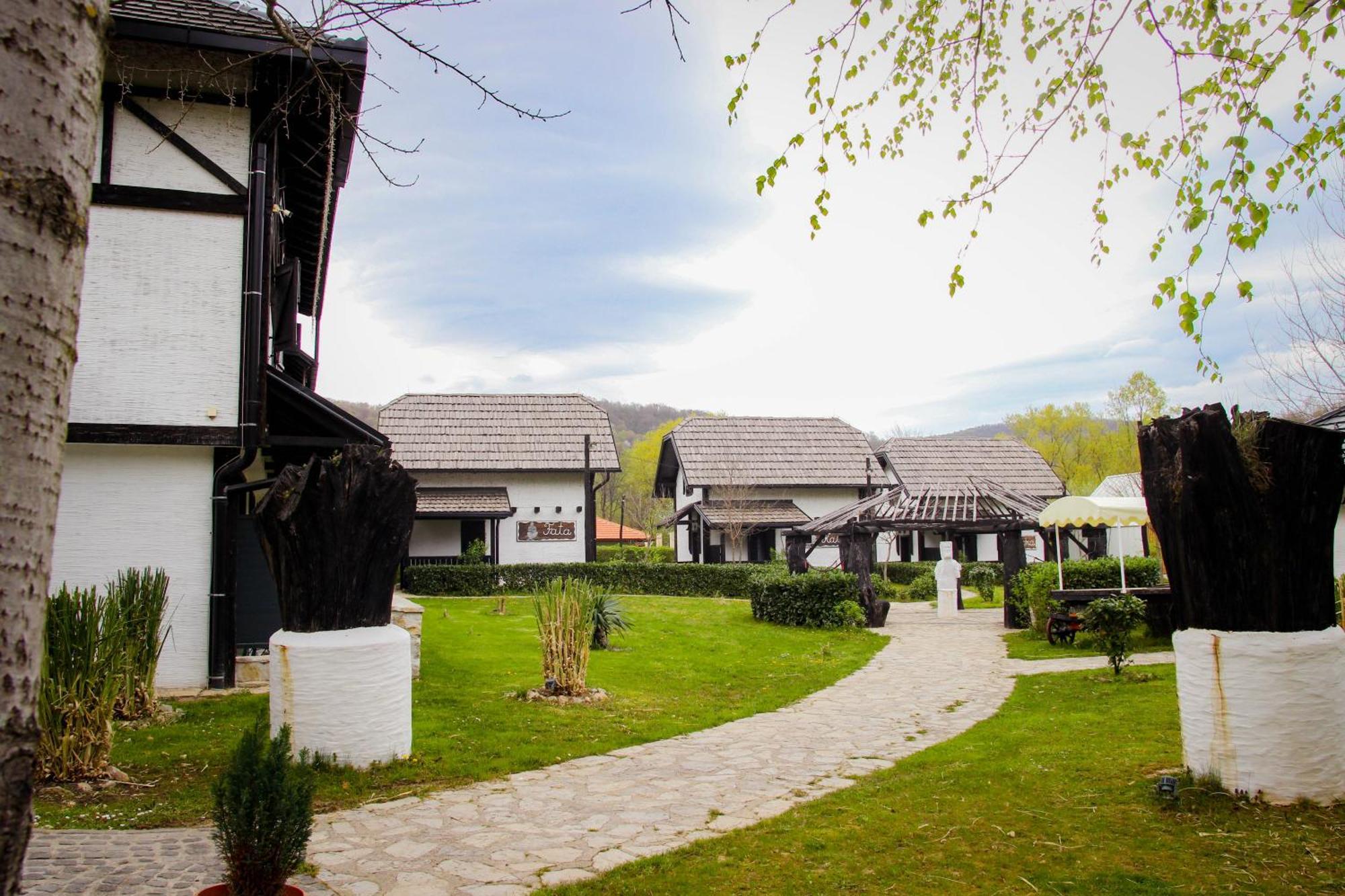 Turisticko Naselje Natura Art-Hotel Opal Art Lohovo Zewnętrze zdjęcie